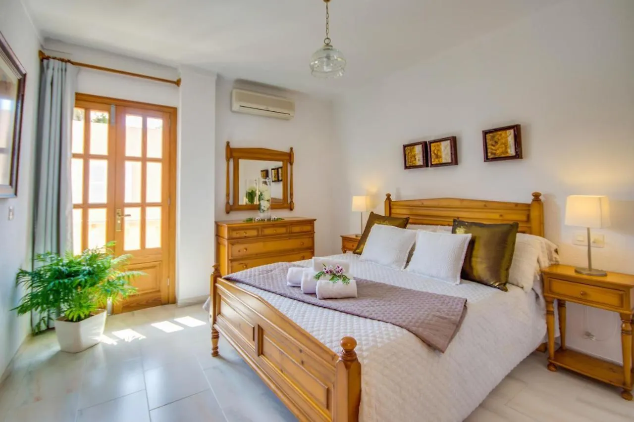 Ideal Property Mallorca - Flor Playa de Muro  Playa de Muro (Mallorca)